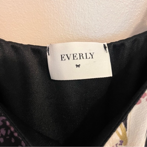 Everly Floral Maxi Dress - Picture 4 of 5